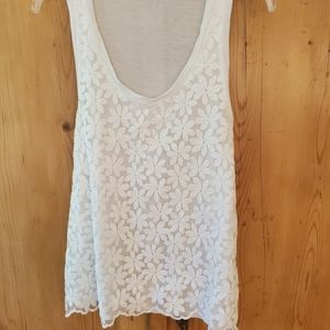Adorable Lacey J Crew Summer Tank with embroidered daisies and scoop neck